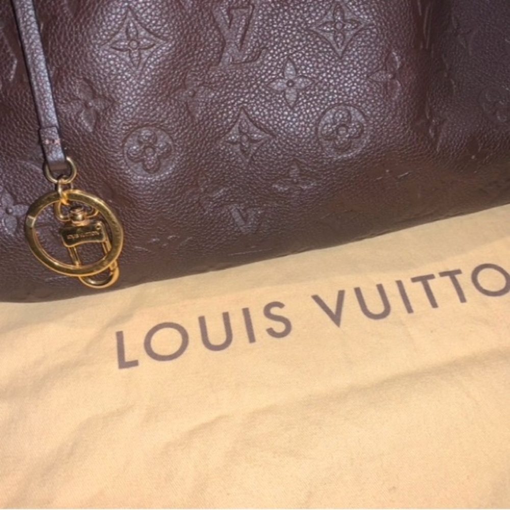 Louis Vuitton MM Empriente leather Artsy Terre Shoulder Bag with Gold Hardware - Picture 2 of 16
